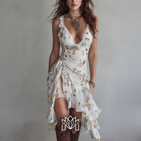 Lisboa | Vestido mini retro con flores, escote en V y finos tirantes