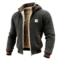 Chaqueta retro con capucha