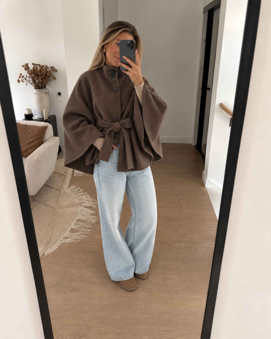 Chaira | Poncho con cuello y cinturón